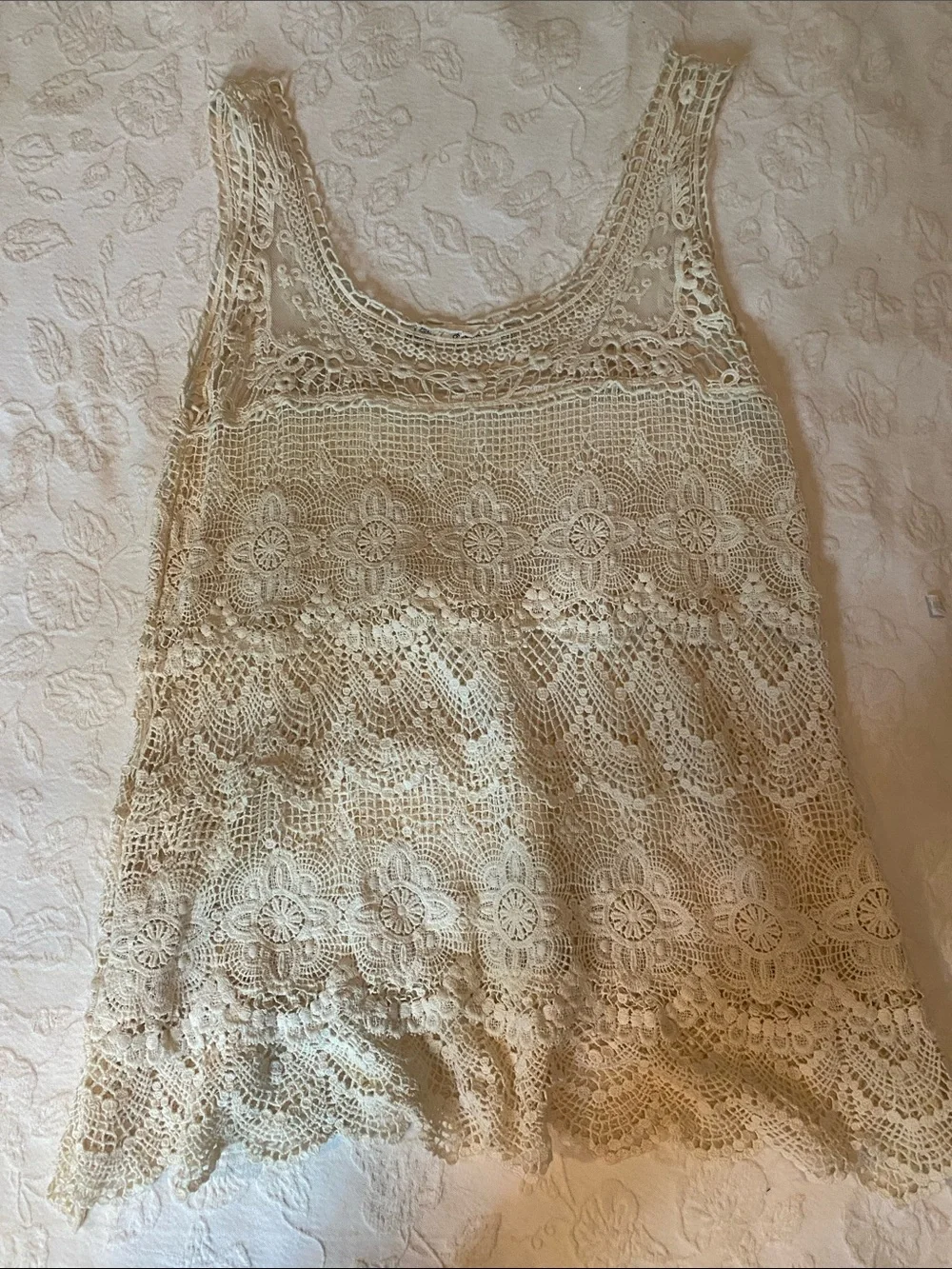 Solitaire Cream Crochet Lace Tank - Picture 1 of 3